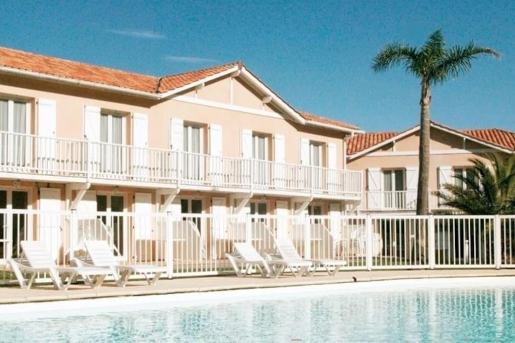 Ferienwohnung T3 En Duplex Avec Grande Piscine Anglet Exterior foto